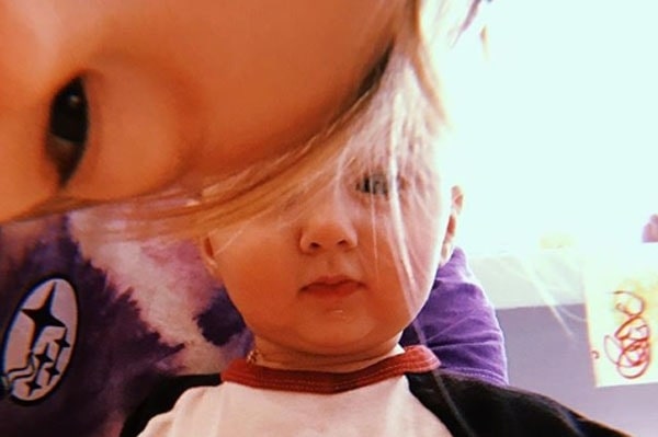 A picture of Dusty Rose and her younger sister Gio Grace.